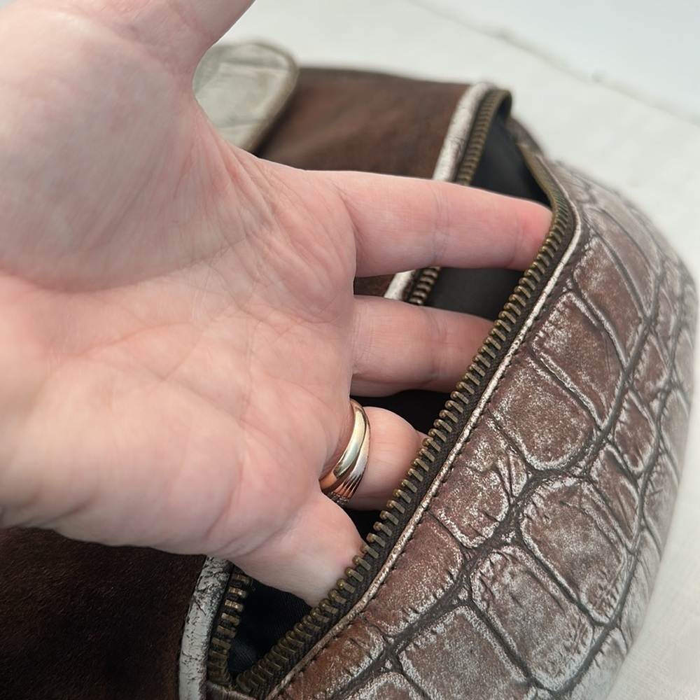 Nuovedive Made in Italy leather & suede with alligator print trim - Picture 6 of 10